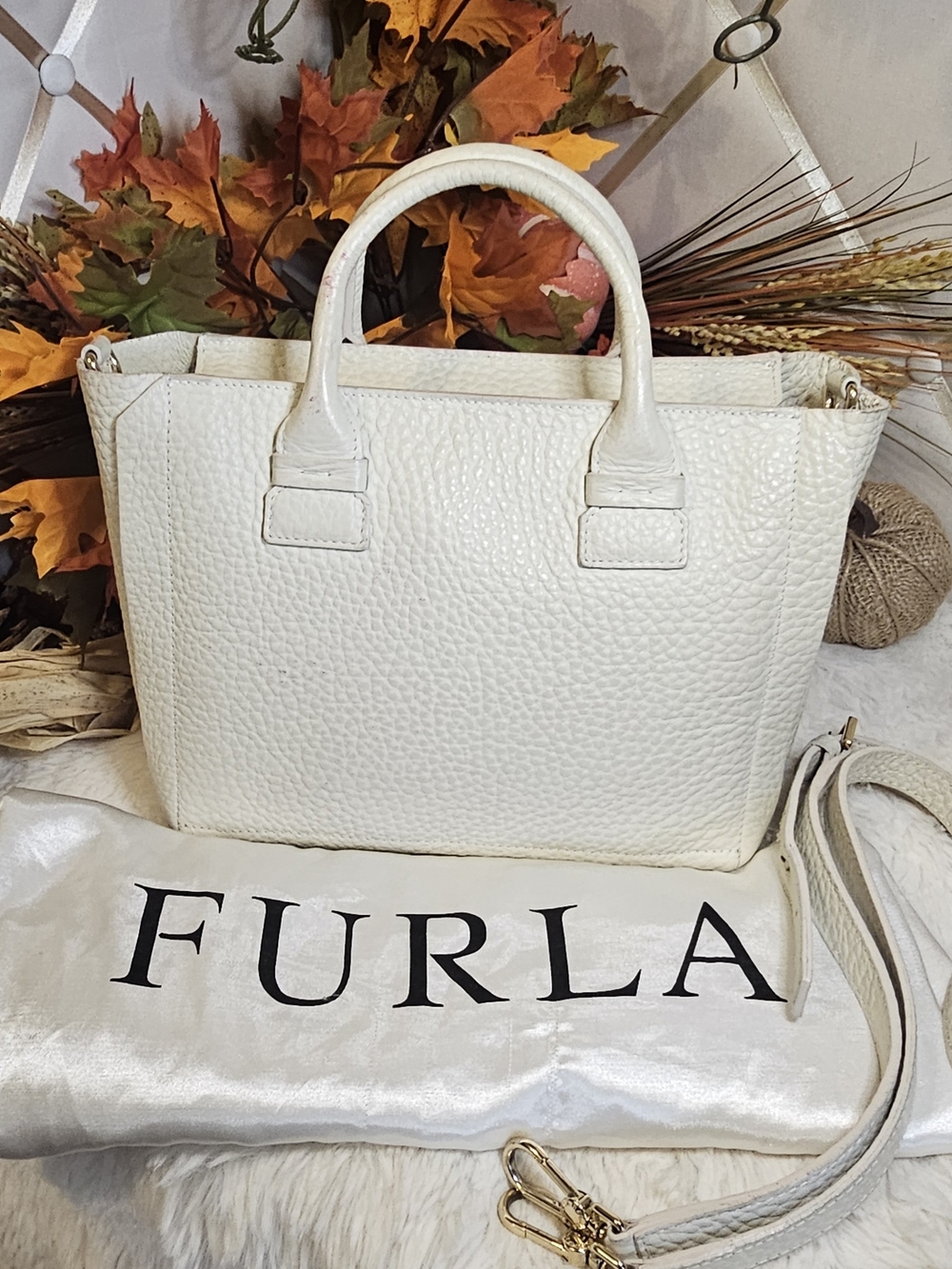 Furla Cream Color Leather Top-Handle Tote with Detachable Strap And Dustbag. - Picture 2 of 11